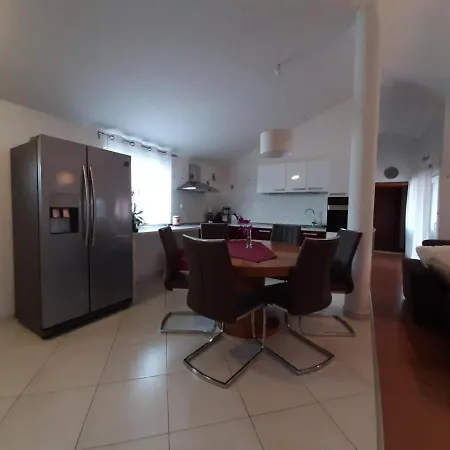 Apartman Dora With Heating Pool * Donje Polje